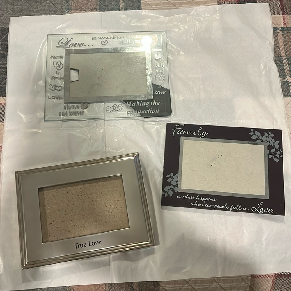 3 Picture Frames